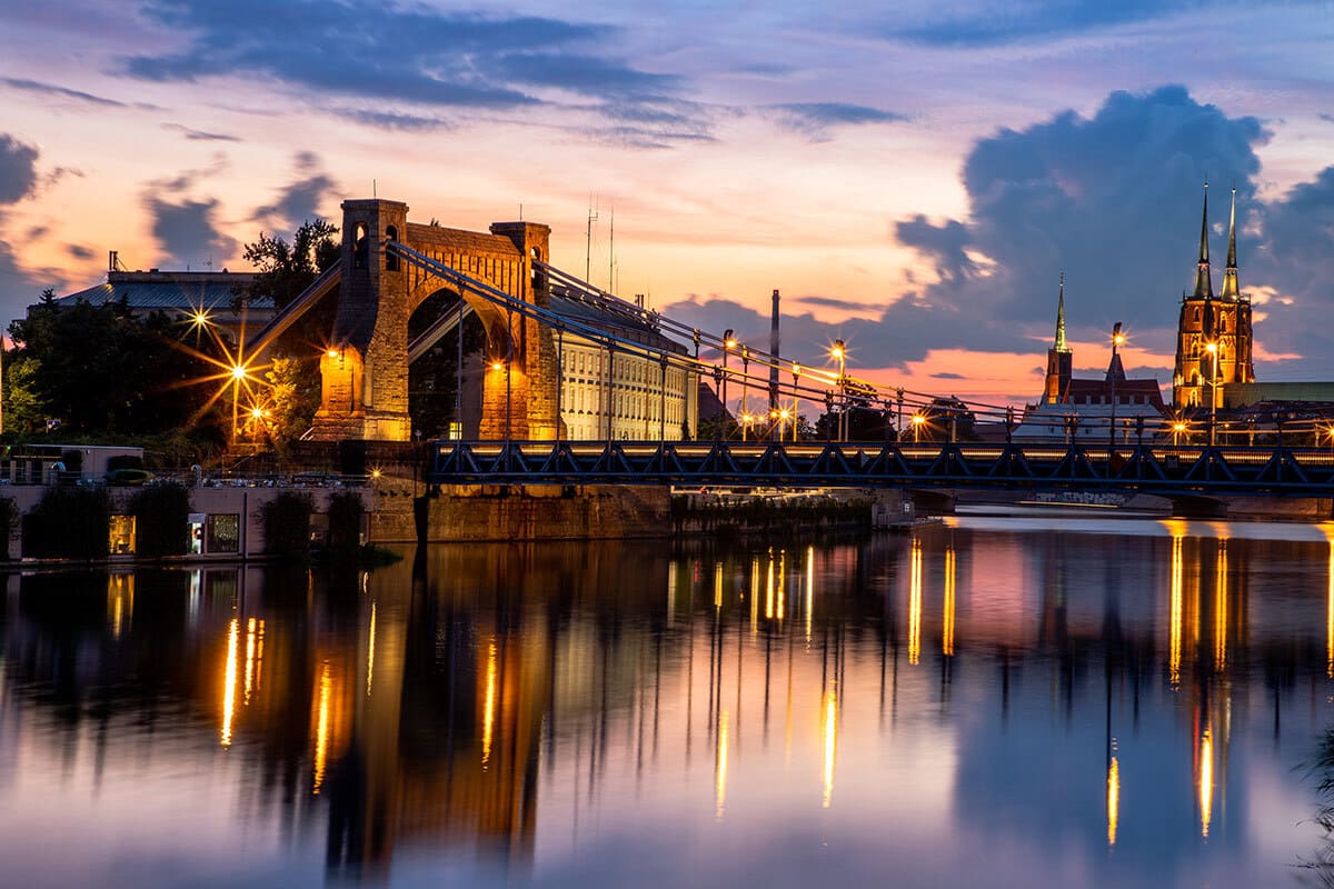 poland-evening-view-grunwald-bridge-wroclaw-poland