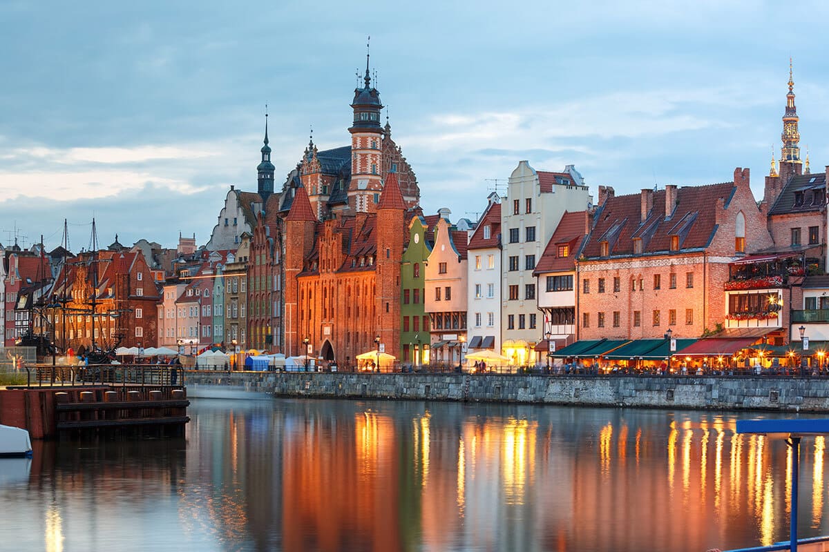 poland-old-town-motlawa-river-gdansk-poland