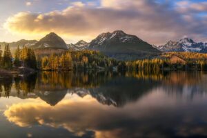 slovakia-sunset-glacial-lake-high-tatras-slovakia